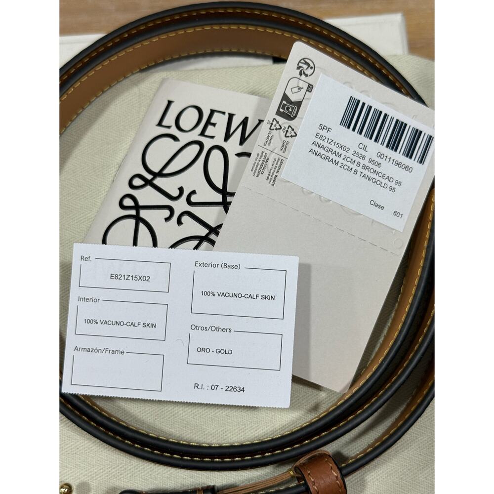 Loewe Anagram Pebble Belt Brown Leather Gold Tone Size 95 New in Box 2cm - Picture 3 of 5